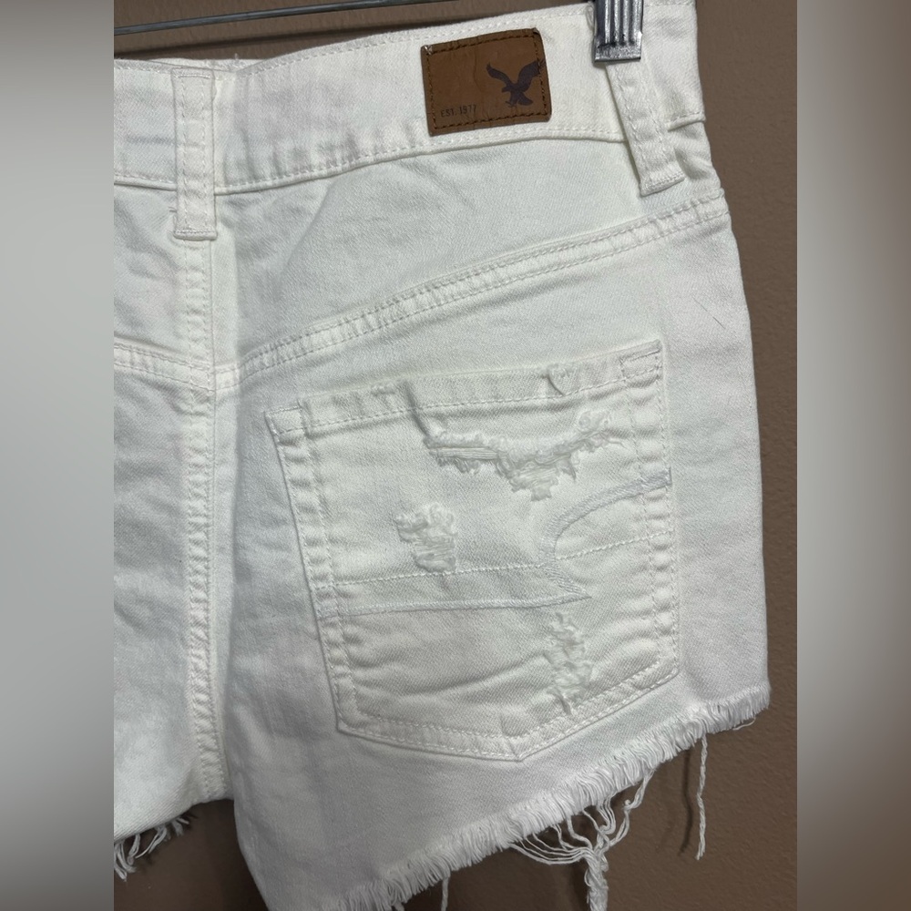 NWT American Eagle Stretch White Jean Shorts Size 4 - Picture 6 of 16